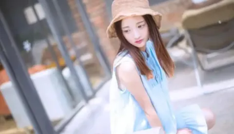 女子雪地冻8小时