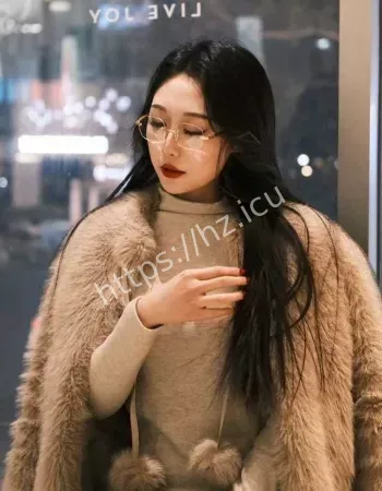 张妤欣